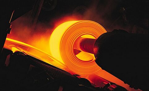 化解钢铁过剩产能_产能结构性过剩_钢铁产能过剩和经济的关系